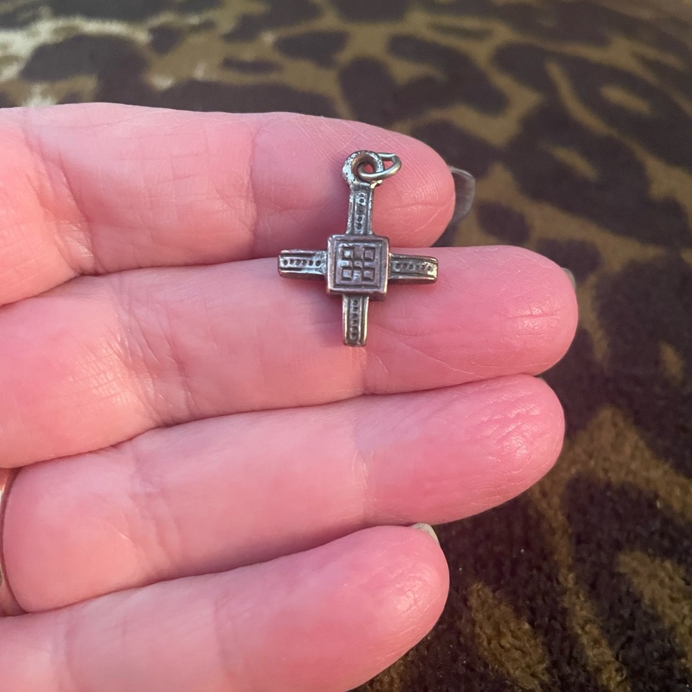 Adorable Silver Cross Pendant